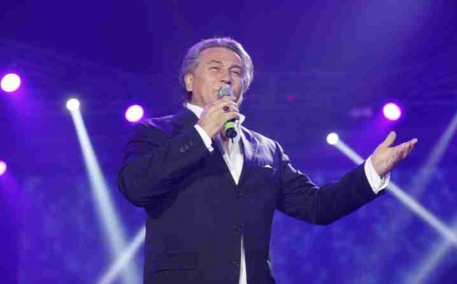 halid-muslimovic-expressija-718x446-compressed