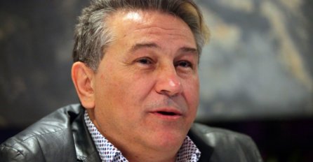 SINA MU SVI ZNAMO, A KĆERKA HALIDA MUSLIMOVIĆA OBARA SVE S NOGU: Rijetko je viđamo u javnosti, a prava je LJEPOTICA na majku(FOTO)