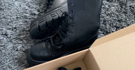 ZA NAJPOPULARNIJE ČIZME ISKEŠIRALA 5O EURA: Kad je otvorila kutiju, sačekalo je ODVRATNO I SMRDLJIVO IZNENAĐENJE!