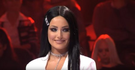 LJEPŠA DJEVOJKA SE NIJE PRIJAVILA ZA ZVEZDE GRANDA: Kao začarani su gledali u njeno lice, A ONDA SU UGLEDALI OVO U NJENOJ KOSI I ZANIJEMILI (FOTO)