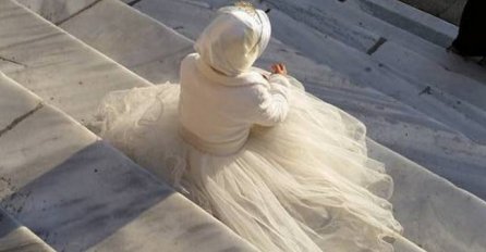 BOSANKA SVE OTKRILA: Udala sam se za Arapa, njemu sam druga žena! EVO KAKO IZGLEDA NAŠ BRAK!