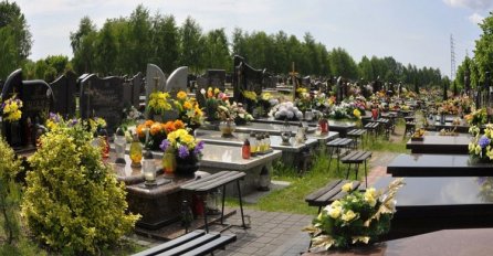 SVE SE ZALEDILO NA TRENUTAK, A ONDA METEŽ Pokojnik progovorio iz sanduka: Halo, gdje sam ovo? Pustite me odavde! (VIDEO)