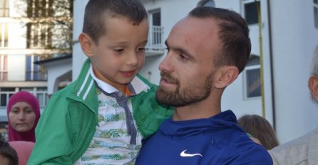 Tuka u posjeti Srebrenici