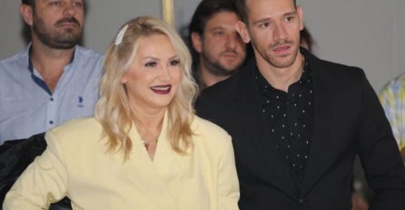 GOCA TRŽAN BILA NA VANTJELESNOJ OPLODNJI, OBJAVILA NEŠTO POTRESNO: Evo šta se desilo kad je IZAŠLA IZ KLINIKE (FOTO)