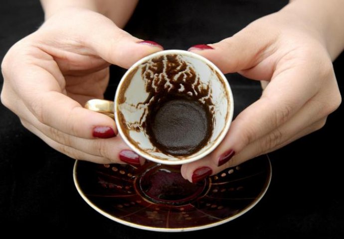 I NE SLUTITE KOLIKO JE KORISTAN, A UVIJEK GA PROSIPATE: Šest fantastičnih načina da iskoristite preostali talog kafe!