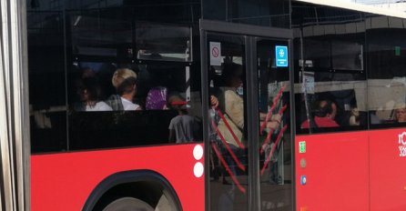 SLUŠALA RAZGOVOR TINEJDŽERA U AUTOBUSU I OSTALA U ŠOKU: Zbog jedne rečenice NIJE MOGLA DOĆI SEBI!