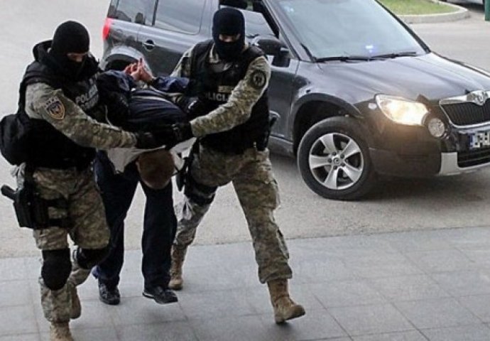 Suspendovana dva službenika SIPA-e uhapšena u akciji “Blic”