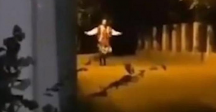 SABLASNI PLES NA BRDU IZNAD GRADA: Sugrađani tvrde da nepoznata žena igra kolo noću,a kad joj se približite IZVADI OVO  (FOTO)