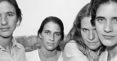 ČETIRI SESTRE SLIKALE SU SE ZAJEDNO PUNIH 40 GODINA: Kad vidite posljednju fotografiju, SUZE ĆE VAM KRENUTI NIZ LICE (FOTO)