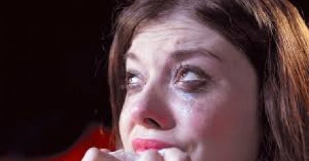 "Rodila ja svog starijeg sinčića i izasla iz rađaone s njim na hodnik, trebali smo da idemo u našu sobu."