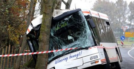 Prevrnuo se autobus, povrijeđene 33 osobe: Istraga je u toku!