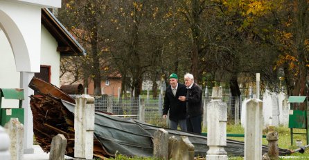Grivići kod Hadžića: Krov munare pao 10 minuta prije dolaska vjernika na molitvu