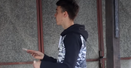 NJEGOVA HUMANOST RASPLAKALA REGION! Poklanjao je ljudima novac ZA RAČUNE, a kada je došao do RATNOG INVALIDA NASTALA JE TIŠINA! ZA SVAKU POHVALU!