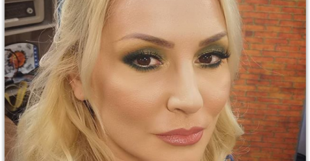 Goca Tržan objavila fotografiju, a kad su vidjeli JEZIVI DETALJ IZA NJE svi su se uhvatili za glavu! 