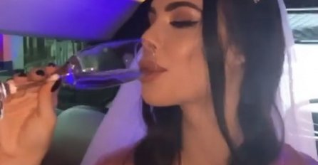 CECINA SNAJKA SLAVI DJEVOJAČKO VEČER, IZNENADIT ĆETE SE KAD UGLEDATE ŠTA JE OBUKLA: Svi gledaju samo u OVAJ DETALJ, PREKRASNO! (FOTO)