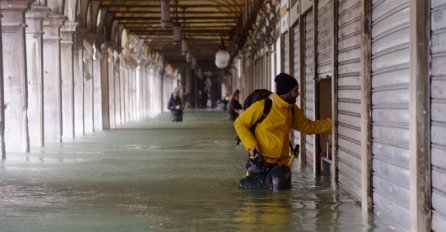 CIJELI GRAD POD VODOM, PRONAĐENA JOŠ DVA TIJELA, A NAJGORE TEK SLIJEDI: Proglašeno vanredno stanje, SVE SLUŽBE U PRIPRAVNOSTI!