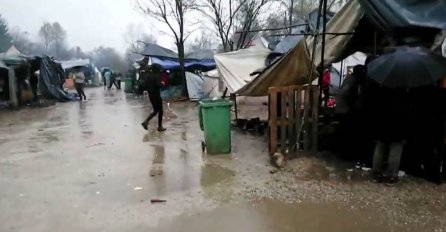 POSJETILI SU KAMP VUČJAK Pogledajte u kakvim uslovima zaista borave migranti! NISU SEBI MOGLI DOĆI NAKON SVEGA