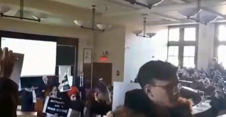 Studenti s Harvarda napustili tribinu izraelskog konzula: Naselja su ratni zločin!