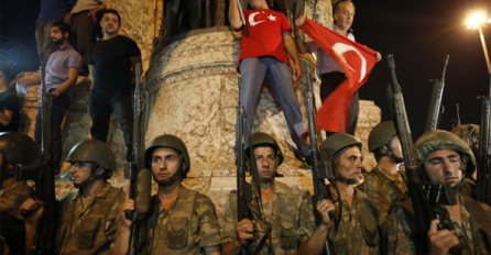 Turske vlasti naredile hapšenje 133 pripadnika vojske