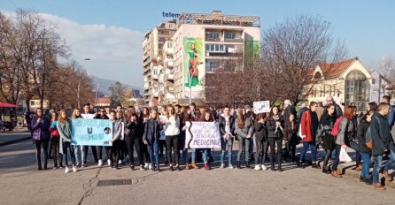 Zeničani protestirali zbog stanja u Pazariću