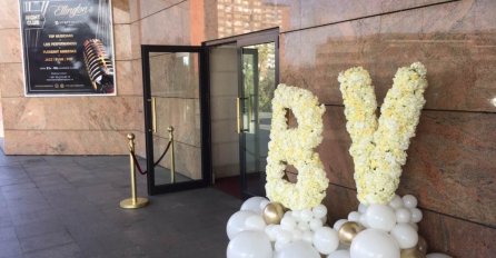 PRVE SLIKE DEKORISANE SALE, OVDJE ĆE SE ODRŽATI SVADBA VELJKA I BOGDANE: Kad vidite unutrašnjost ZANIJEMIT ĆETE, SVE SPREMNO!