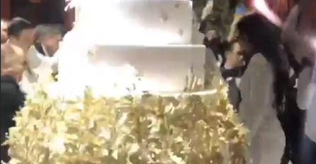 SAŠA MATIĆ RASPLAKAO VELJKA, SUZE SAME IDU: Bogdana ga zagrlila i plakala s njim, OVA PJESMA IH JE DOTUKLA (VIDEO) 