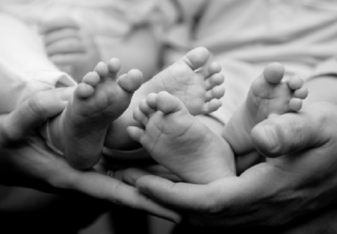OD STRAHA JOJ KRENUO POROD: Pogledajte blizance rođene samo 20 minuta NAKON RAZORNOG ZEMLJOTRESA U ALBANIJI