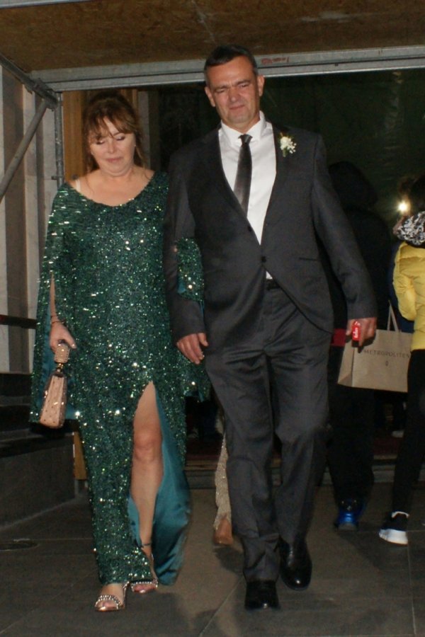 svadba-220508-photo-e-stock-blank-1000x0