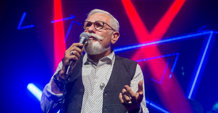 "Istrčali smo iz kuće koja se nekontrolisano ljuljala": Poznati pjevač ispričao ŠTA JE ZADESILO NJEGOVU PORODUCU u nedavnom razornom zemljotresu