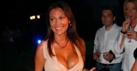 CECA NAJAVILA VELIKO SLAVLJE U JUNU, ESTRADA NA NOGAMA, OVO SVI JEDVA ČEKAJU: Ražnatovići spremni za spektakl, bit će OPŠTI HAOS!