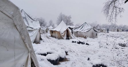 Vučjak zvanično zatvoren, migranti u Blažuju u čistom i toplom prostoru