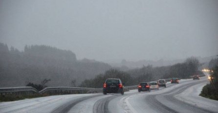 Evo kako da vozite kad je poledica: Upamtite važan savjet