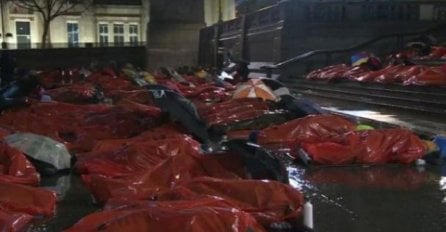 BROJNE SLAVNE LIČNOSTI U PRELIJEPOJ MISIJI Hiljade ljudi pridružilo se beskućnicima