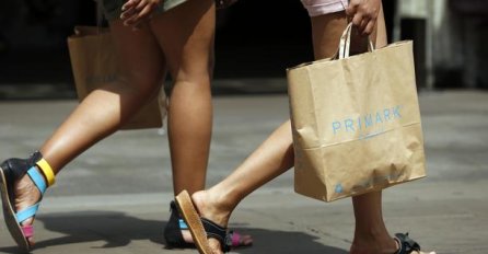 KUPILA JE OVO U PRIMARKU, A KAD JE OBUKLA NASTAO JE PAKAO: Vrisnula je od šoka, "NIKADA VIŠE NEĆU KROČITI TAMO"