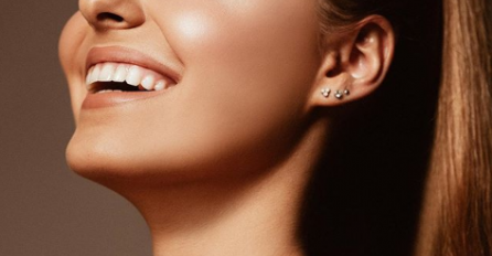 OVAKO JE DŽEJLA RAMOVIĆ IZGLEDALA KAO PETOGODIŠNJA DJEVOJČICA, ISPLIVAO  SNIMAK: Uzela je mikrofon u ruke i zapjevala, odmah se znalo da će biti VELIKA ZVIJEZDA!