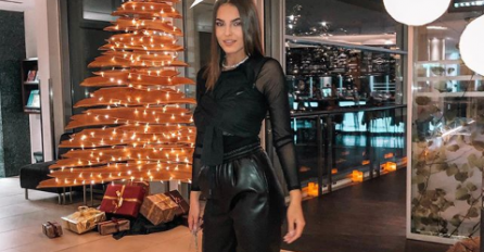 DŽEJLA RAMOVIĆ  POKAZALA STAN GDJE ŽIVI, FANOVI ODUŠEVLJENI : Sve je bijelo, pogledajte  OVAJ  DETALJ! (FOTO)