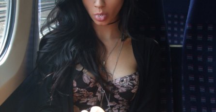 MAJKA JE URLALA NA SVOG SINA (6) USRED GRADSKOG PREVOZA! Htjela sam da je izvrijeđam, prestigao me mladić i RASPLAKAO SVE!