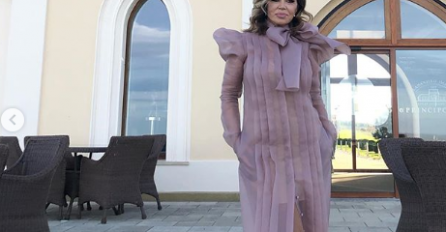 ZET NEDE UKRADEN ISTETOVIRAO NJENO IME, PUNICA JE PREPONOSNA, KAD GA VIDITE SVE ĆE VAM BITI JASNO: Kakav frajer,  a tek da vidite pjevačicinu kćerku!