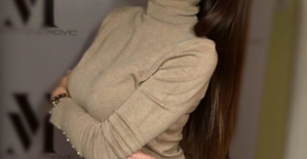 SVE JE OKIĆENO, BIJELI UKRASI I JELKA OSTAVLJAJU BEZ TEKSTA: Ovako izgleda dom u kojem su zajedno živjeli Ana Sević i Darko Lazić, pogledajte OVAJ DETALJ!