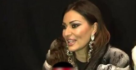 OVE SRPSKE PJEVAČICE IMAJU SAMO 8 RAZREDA OSNOVNE ŠKOLE, IZNENADIT ĆETE SE KAD VIDITE KO JE SVE NA LISTI: Među njima je i najveća zvijezda, svi se hvataju za glavu kad vide njeno ime!