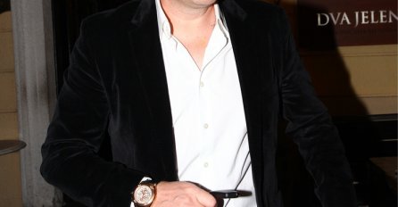 OVA LJEPOTICA JE KĆERKA ACE PEJOVIĆA, NJENE FOTOGRAFIJE OSTAVLJAJU BEZ DAHA: Završila je težak fakultet, a evo kako izgleda! (FOTO)