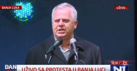 Poruke sa protesta u Banjaluci: To je kraj RS, nikad im to nećemo oprostiti