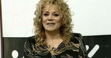 BILA JE NAJVEĆA BALKANSKA PROROČICA, PROMIJENILA JE SPOL I PRESELILA SE U BIH: Kad vidite kako sada izgleda "KLEOPATRA" neće vam biti dobro (FOTO)