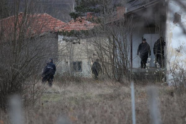 692345-80564381-444644493109723-254115008537952256-n-ls