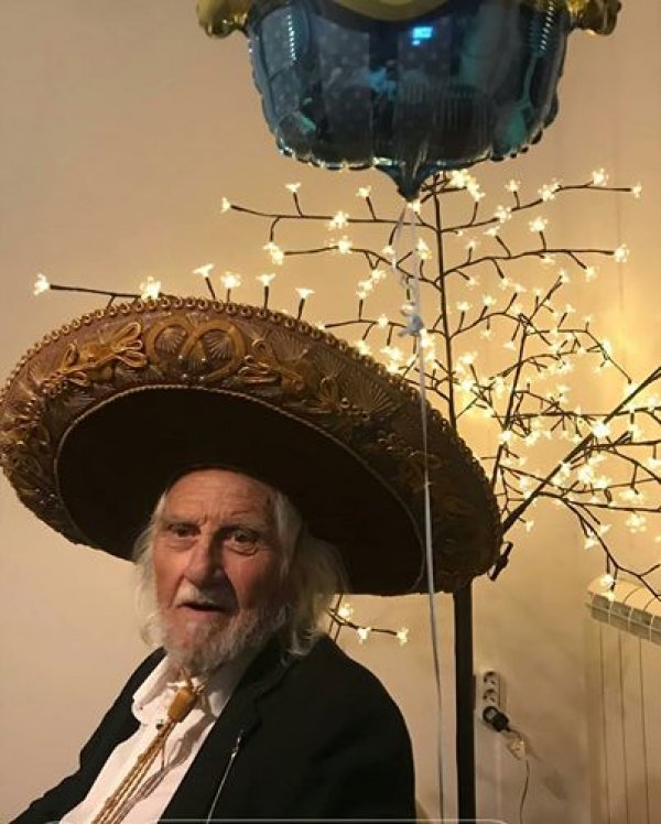 71179659-2558655410863047-2265884639241437184-o