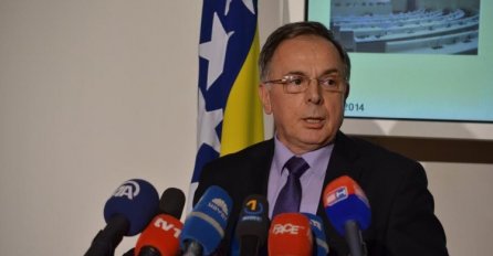 Genjac o nabavci vakcina: Imamo 100.000 doza nabavljenih naporom Izetbegovića i Turković