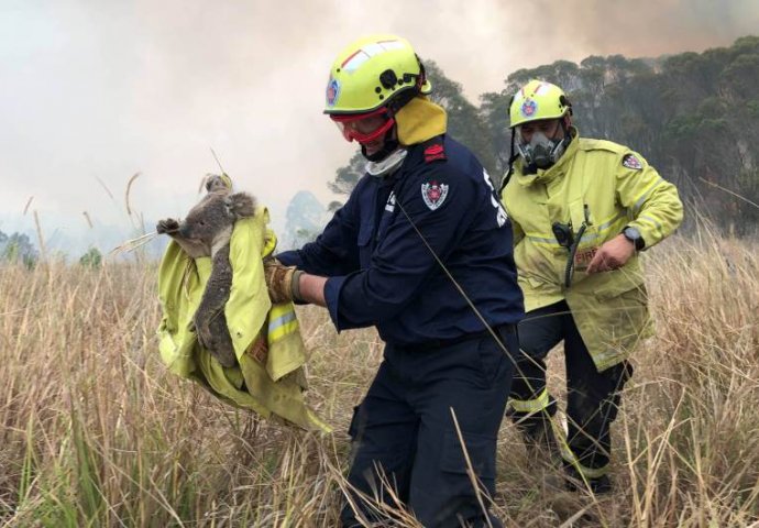 Australija evakuisala dijelove prijestolnice zbog novih požara