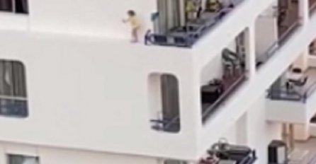 KOMŠIJA KROZ PROZOR SNIMAO DJEVOJČICU PREKOPUTA: Kad je naknadno pregledao video, samo što se nije ONESVIJESTIO (FOTO)