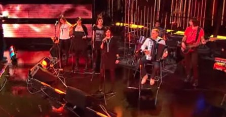 BIOGRAFIJA SRPSKE PJEVAČICE POSTALA HIT NA INTERNETU, LJUDI PLAČU OD SMIJEHA: Svi se pitaju ko je mogao ovako nešto da smisli