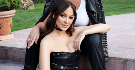 LEPA BRENA OBJAVILA SLIKU SA MAMOM ALEKSANDRE PRIJOVIĆ, NIKO NE MOŽE DA VJERUJE SVOJIM OČIMA: Poznata je pjevačica i izgleda bolje od kćerke!